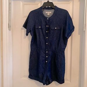 Romper By GUEES JEANS, color dark blue, SIZE S.  Never used complete new.